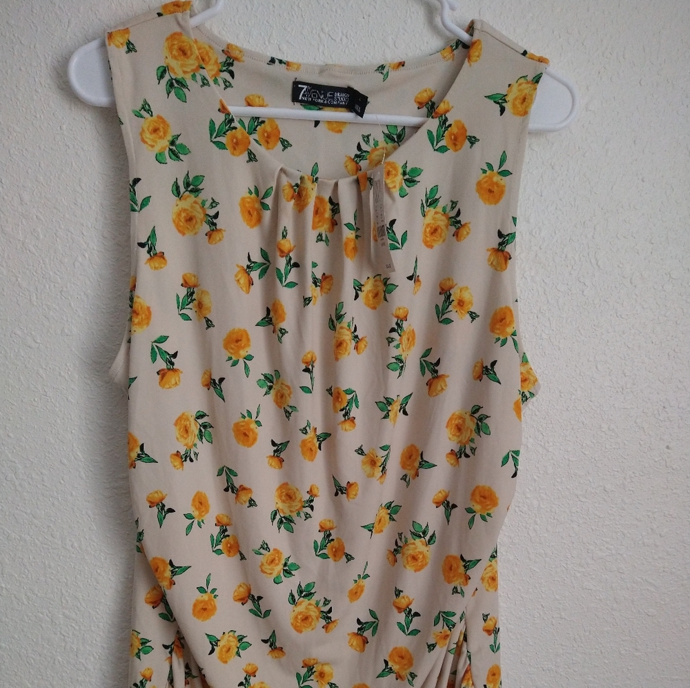 New York & Co. Floral Top, NWT
